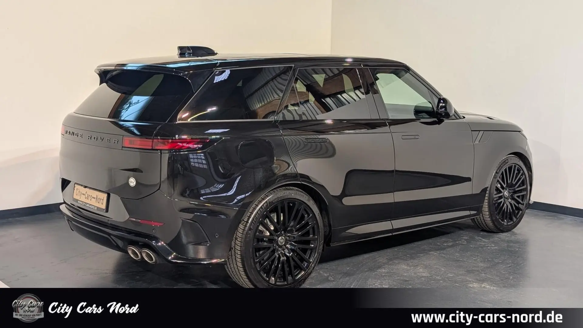 Range Rover Sport   P635 SV Edition One - Obsi.