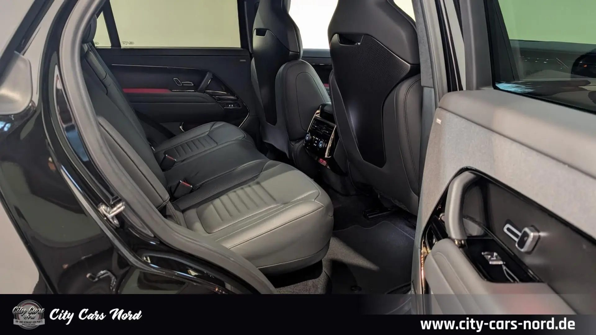 Range Rover Sport   P635 SV Edition One - Obsi.