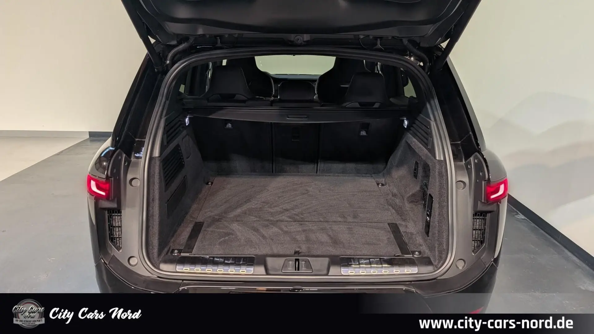 Range Rover Sport   P635 SV Edition One - Obsi.