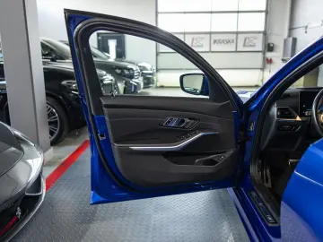320d xDrive M Sport SHADOW HUD ACC KAMERA M-BLAU