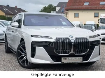 740d xDrive M-Sportpaket ShadowLine Iconic SoftC