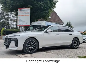 740d xDrive M-Sportpaket ShadowLine Iconic SoftC