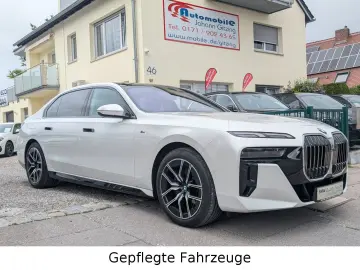 740d xDrive M-Sportpaket ShadowLine Iconic SoftC