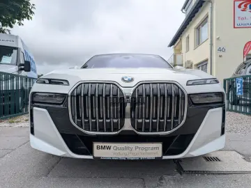 740d xDrive M-Sportpaket ShadowLine Iconic SoftC