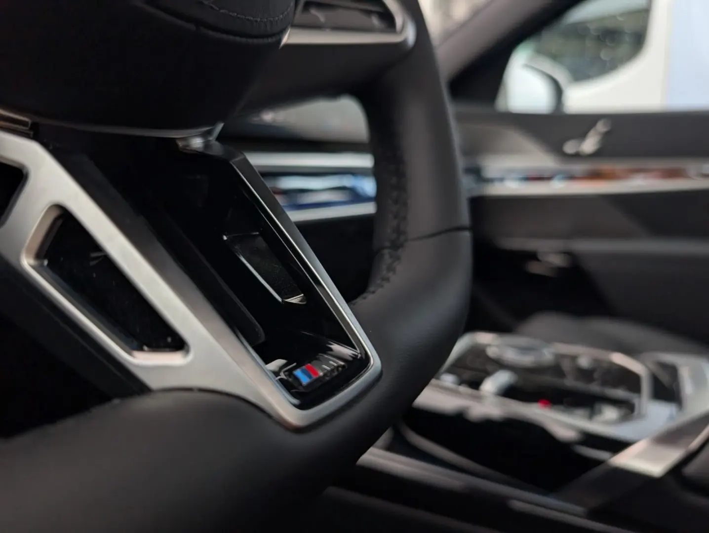 740d xDrive M-Sportpaket ShadowLine Iconic SoftC