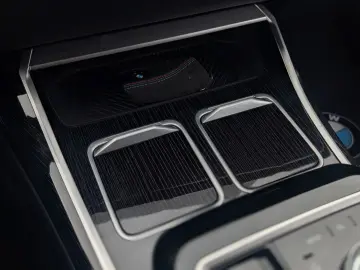 740d xDrive M-Sportpaket ShadowLine Iconic SoftC