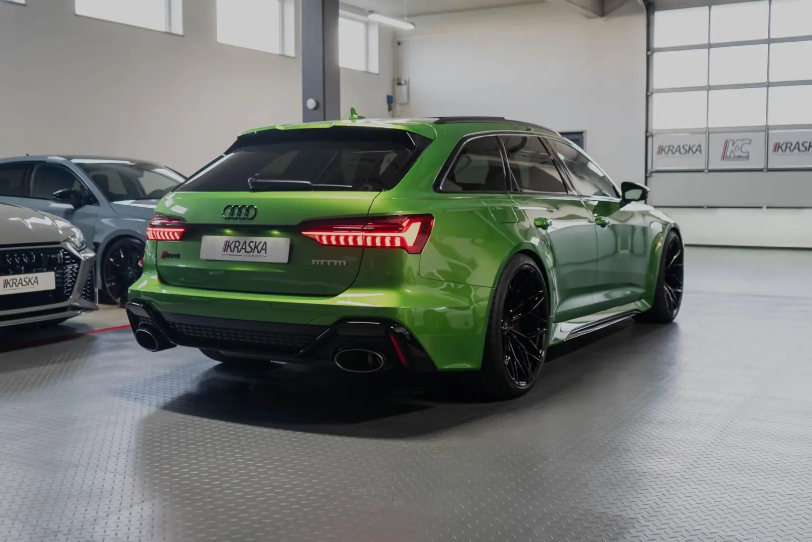 RS6 4.0 TFSI quattro PANO B&O STHZ KERAMIK MTM