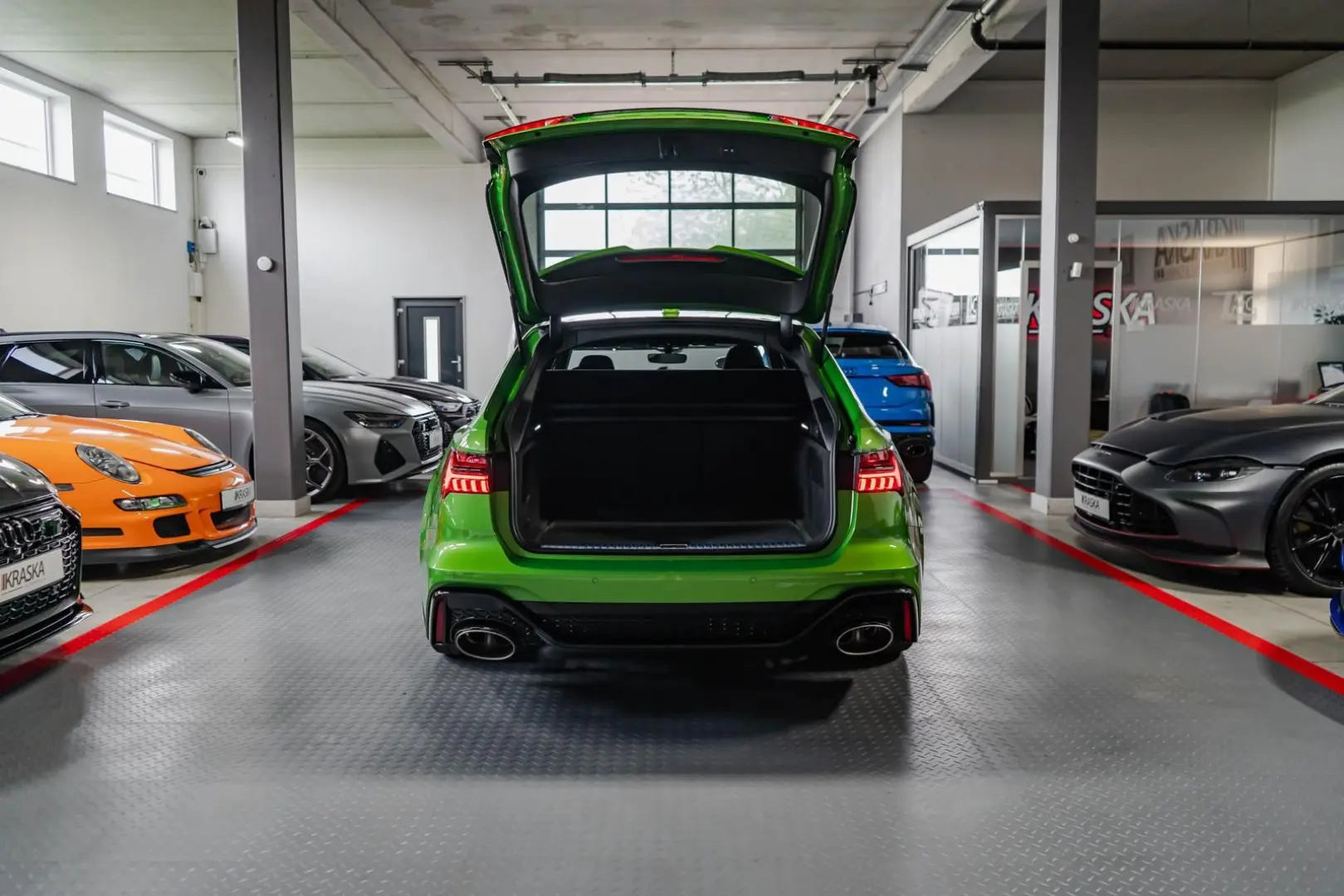 RS6 4.0 TFSI quattro PANO B&O STHZ KERAMIK MTM