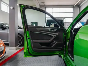 RS6 4.0 TFSI quattro PANO B&O STHZ KERAMIK MTM