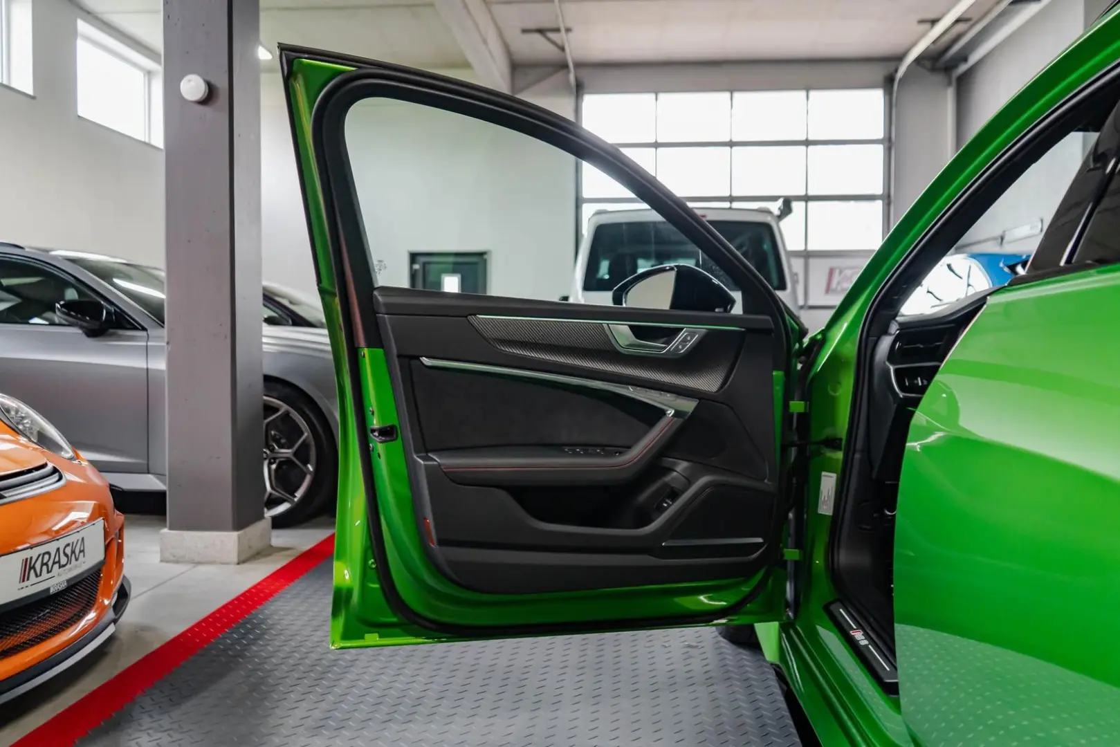 RS6 4.0 TFSI quattro PANO B&O STHZ KERAMIK MTM