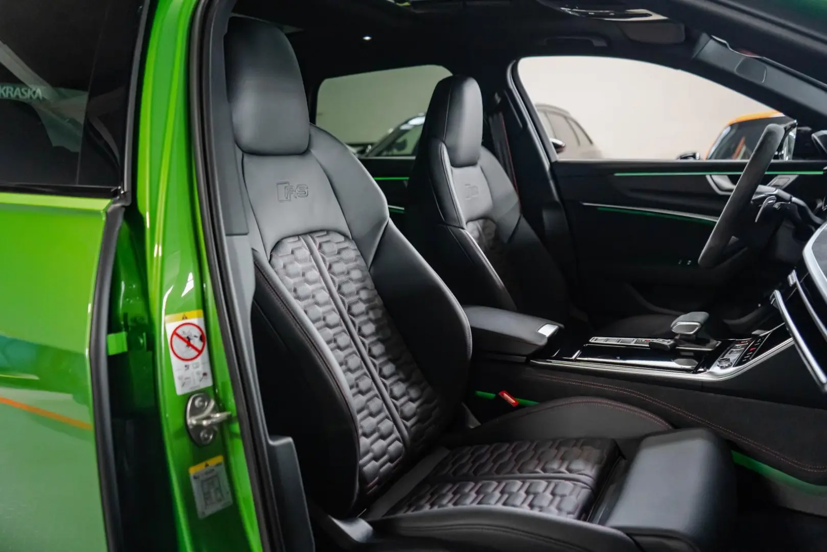 RS6 4.0 TFSI quattro PANO B&O STHZ KERAMIK MTM