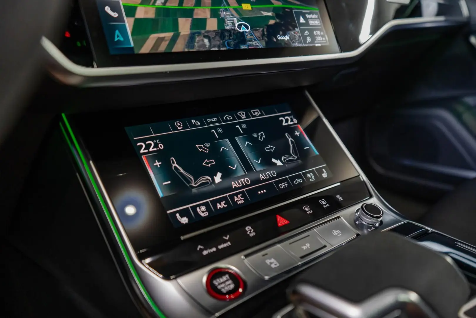 RS6 4.0 TFSI quattro PANO B&O STHZ KERAMIK MTM
