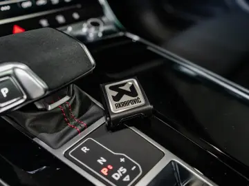 RS6 4.0 TFSI quattro PANO B&O STHZ KERAMIK MTM