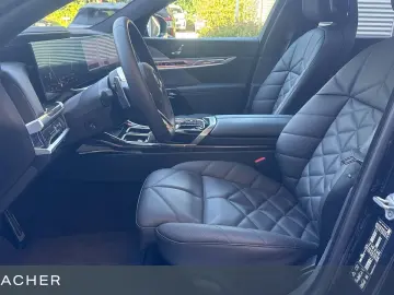 740d xDrive M-Sport Navi StdHz ACC Pano 360°