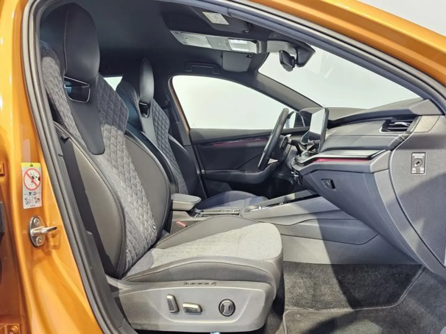 Octavia 2.0 TDI Sportline Matrix Virtual HuD 18'