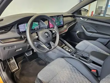 Octavia 2.0 TDI Sportline Matrix Virtual HuD 18'