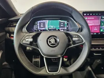 Octavia 2.0 TDI Sportline Matrix Virtual HuD 18'