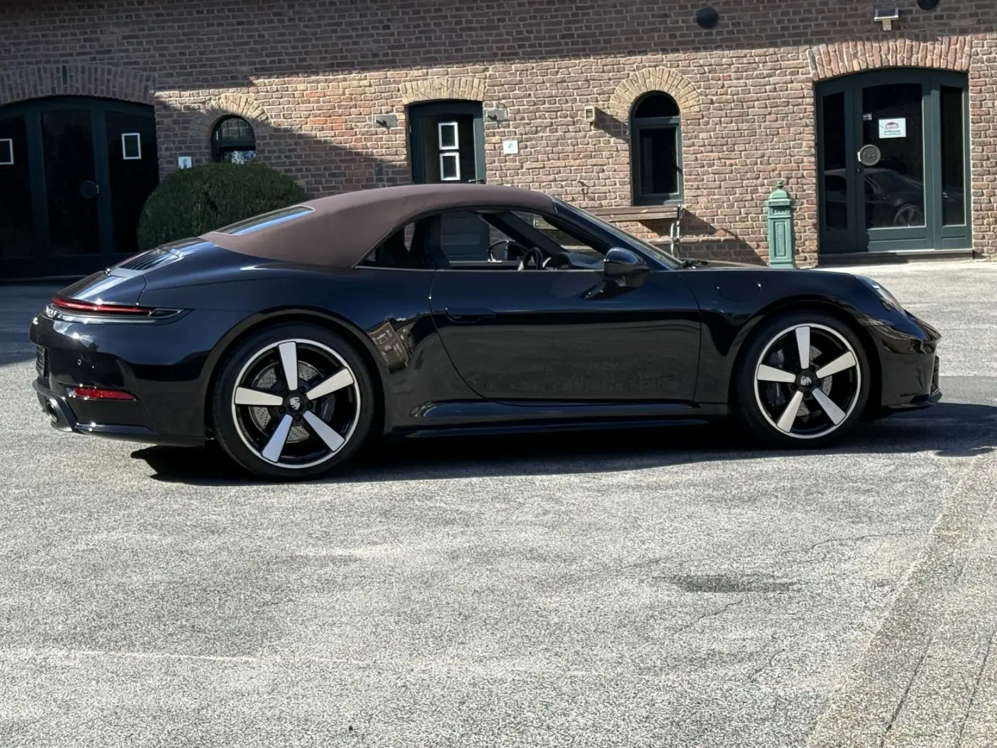 992 911 Carrera Cabriolet SPORTDESIGN-ABGAS*HD-M