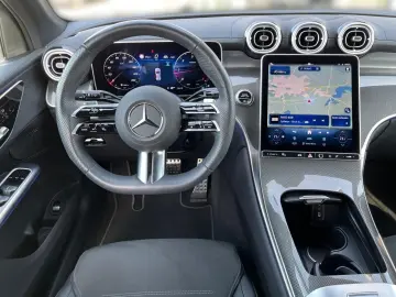 GLC 300 d 4MATIC AMG AHK*Easy-P*Distro+*Memory**