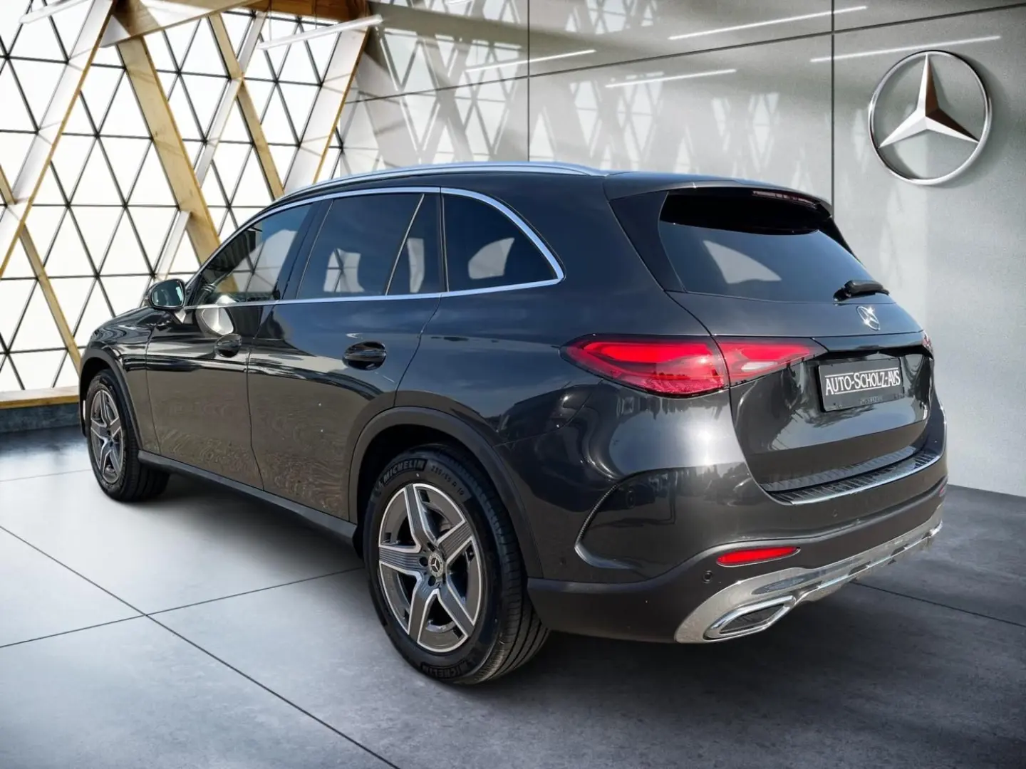 GLC 300 d 4MATIC AMG AHK*Easy-P*Distro+*Memory**