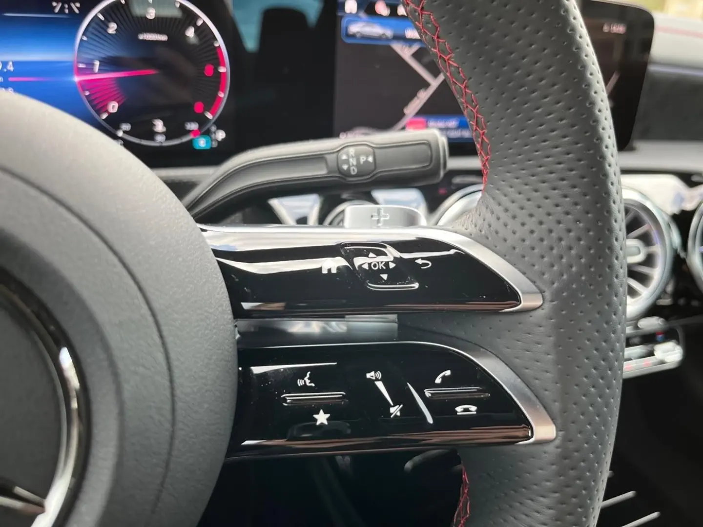 CLA 200 d Coupé AMG Multibeam*AHK*KAM*Distronic*