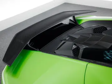Huracán Tecnica MY23 I Full Xpel I Carbon rear s