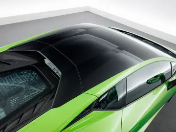 Huracán Tecnica MY23 I Full Xpel I Carbon rear s