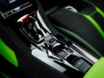 Huracán Tecnica MY23 I Full Xpel I Carbon rear s