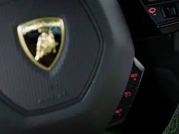 Huracán Tecnica MY23 I Full Xpel I Carbon rear s