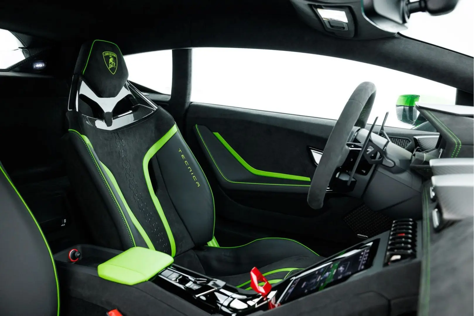 Huracán Tecnica MY23 I Full Xpel I Carbon rear s
