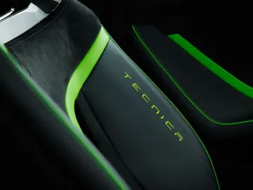Huracán Tecnica MY23 I Full Xpel I Carbon rear s