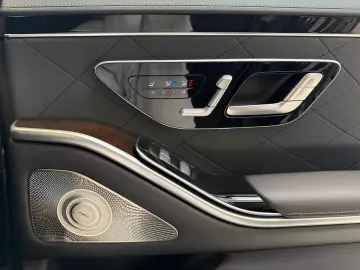 S 350d 4M AMG NAPPA+AIR+PANO+BURM+HUD+DISTR+DIGI