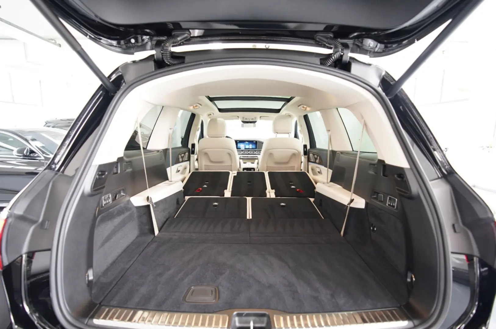 GLS 450 4Matic AMG LINE - FACELIFT - MODELL 2024