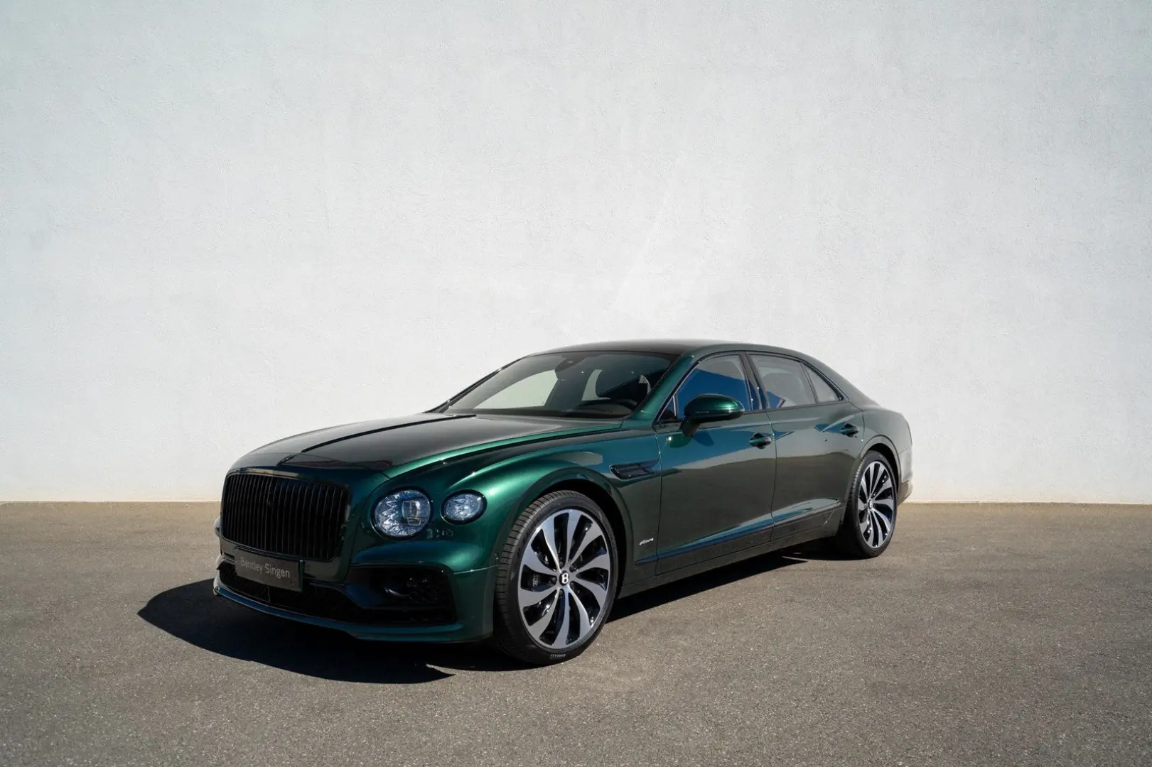 Flying Spur Azure V8 *Naim, Rotating Display*