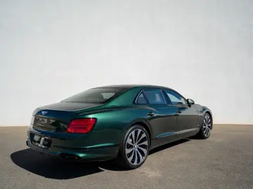 Flying Spur Azure V8 *Naim, Rotating Display*