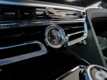 Flying Spur Azure V8 *Naim, Rotating Display*