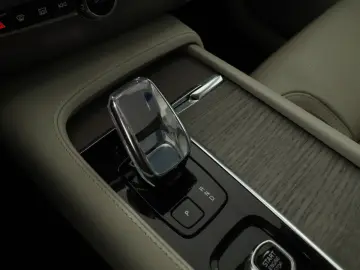 XC90