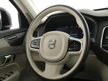 XC90