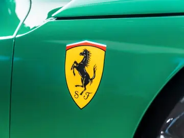 Purosangue V12 DCT 4WD
