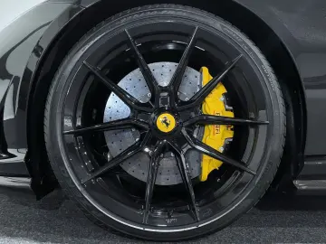 812 GTS - FULL CARBON