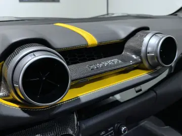 812 GTS - FULL CARBON