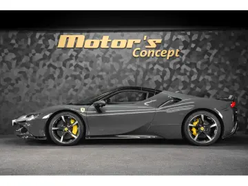 SF90 Spider V8 - FULL CARBON