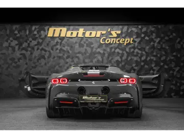 SF90 Spider V8 - FULL CARBON