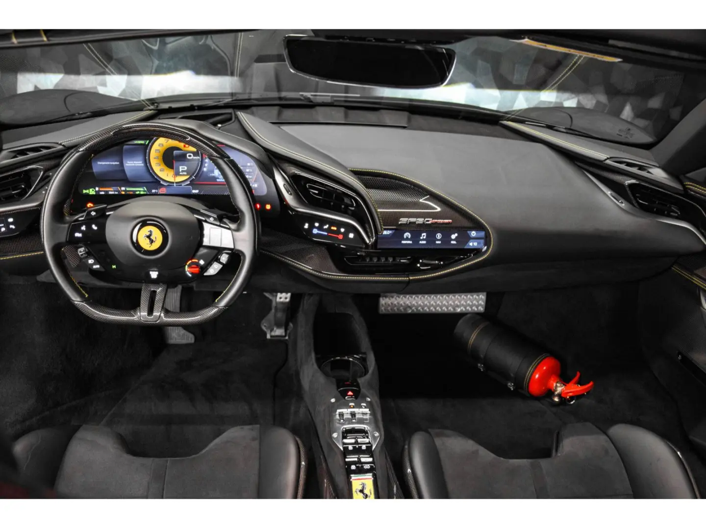 SF90 Spider V8 - FULL CARBON