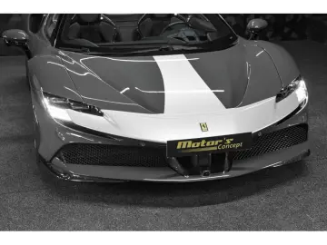 SF90 Spider V8 - FULL CARBON