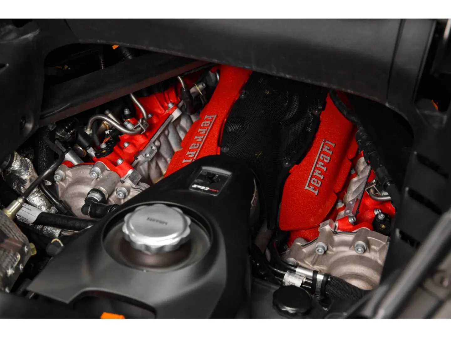 SF90 Spider V8 - FULL CARBON