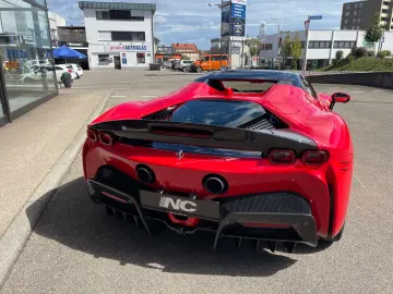 SF90 Spider