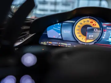 SF90 Spider*Tailor Made*Passenger*Lift*LED*