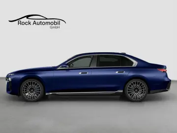 740 d xDrive M Sport B&W NP 189t € *Regierungsfa