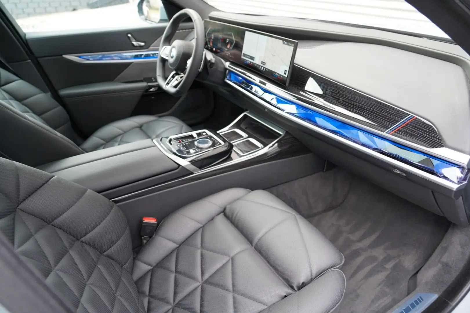 740d xDrive M Sport